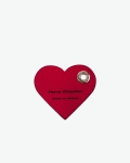 "Packshot of a 122L flat charm
in the shape of a heart with the Hervé Chapelier logo.
The charm is made of leather with a eyelet in the middle in a XXS size.
Charme en forme de coeur en cuir dans une taille XXS"