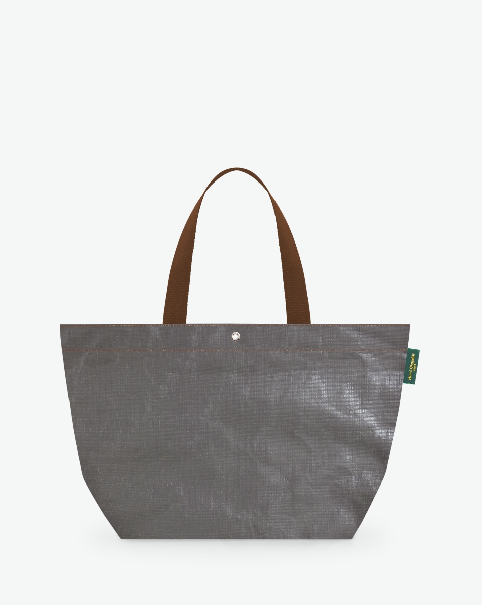 Hervé Chapelier -  - "Packshot of a 4012PP market tote bag
with long polyamide handles and a rectangular bottom.
The bag is made of polyethylene in a medium size.
Sac cabas marche a poignees longues en polyethylene dans un format M"