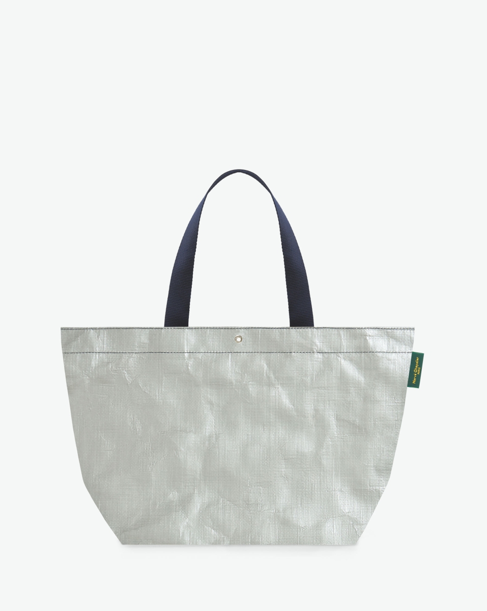 Hervé Chapelier -  - "Packshot of a 4012PP market tote bag
with long polyamide handles and a rectangular bottom.
The bag is made of polyethylene in a medium size.
Sac cabas marche a poignees longues en polyethylene dans un format M"