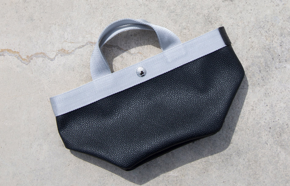 HERVE CHAPELIER - OFFICIAL WEBSITE - Bags made of pebbled grain ...